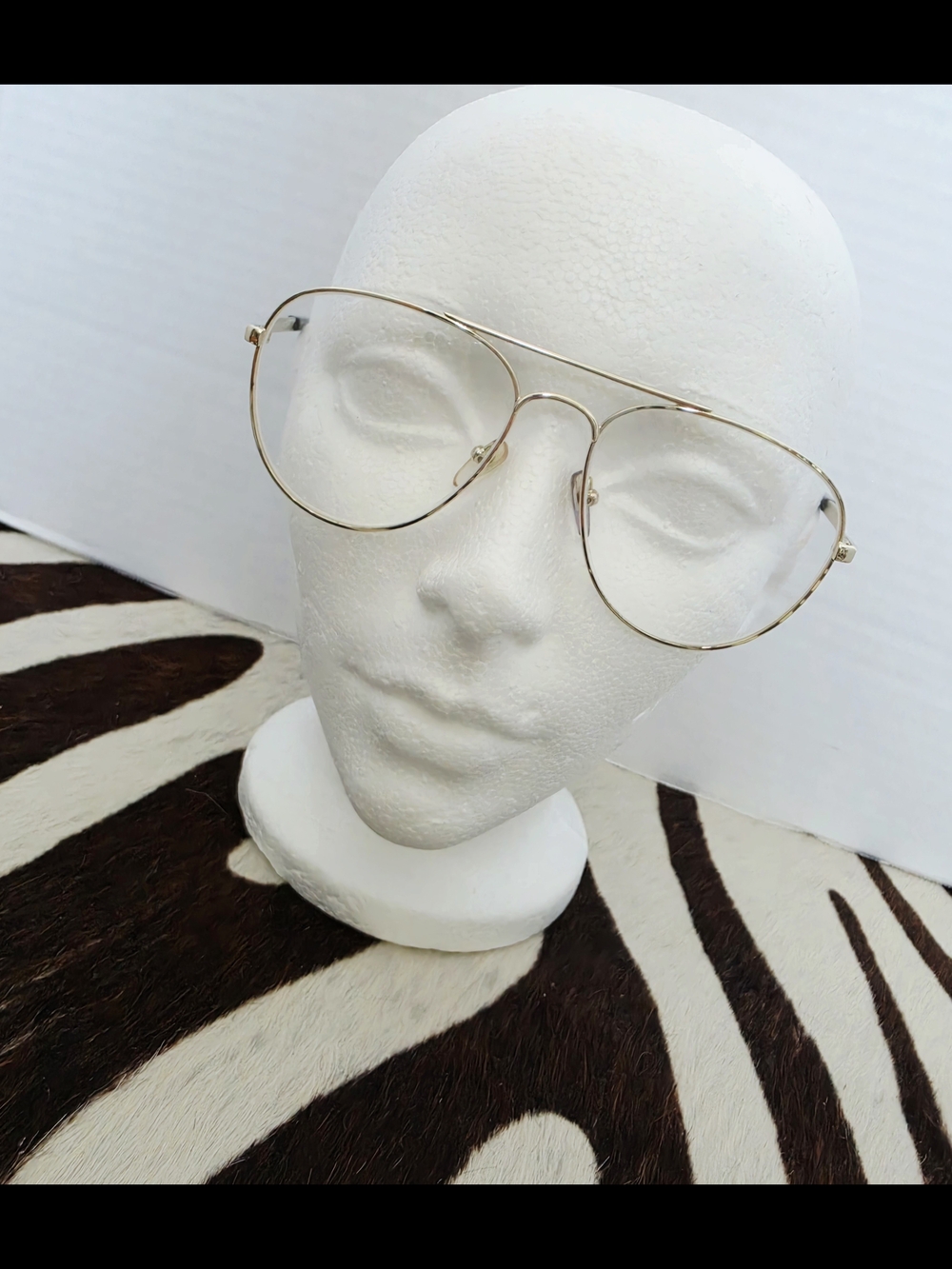 "The Book Club" Gold Aviator Unisex Fashion clear Glasses perfect condition